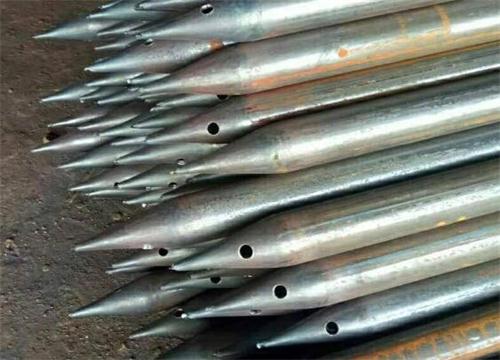 上甘岭隧道钢花管现货